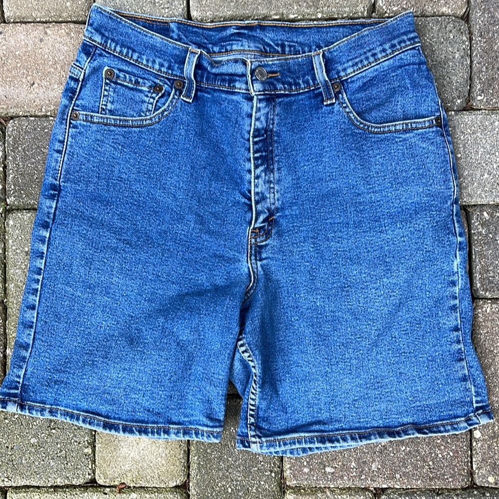 Vintage 550 Levi’s High Waist Y2K Blue Jean Shorts Size 10